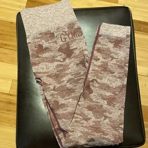 Burgundy gymshark cameo leggings